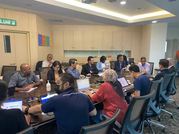 Photo 2 of 3: We from Association of Private Hospitals Malaysia APHM concluded a three and half hours meeting with the…