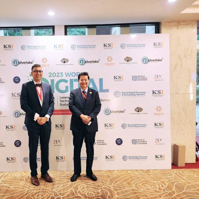 Photo 3 of 3: Once again I got invited to give my opinion on Digitalisation in healthcare with Dr Chong Su Lin as the…