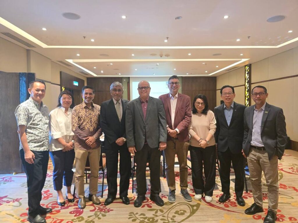 Photo 1 of 4: Opening Ceremony of the Future Healthcare Conference organised by Association Private Hospitals Malaysia…