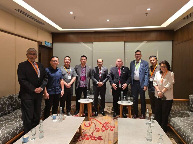 Photo 4 of 4: Opening Ceremony of the Future Healthcare Conference organised by Association Private Hospitals Malaysia…