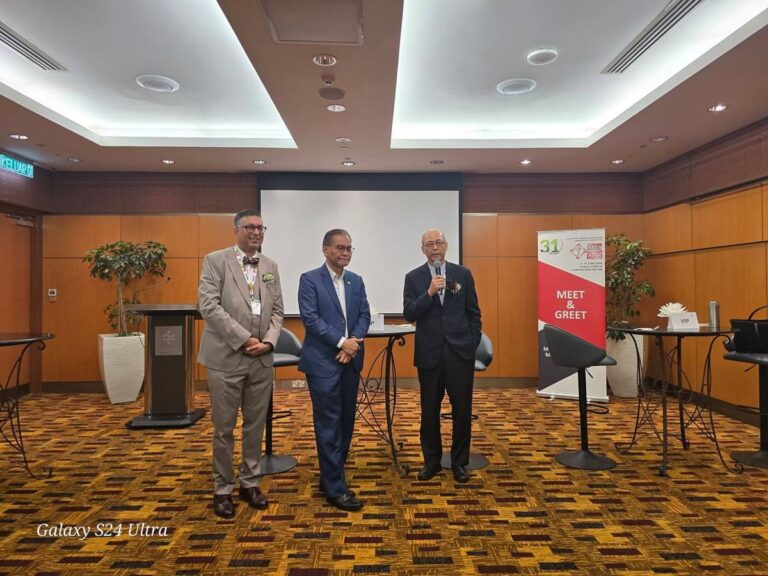 Photo 2 of 4: My presidential speech at the opening ceremony of the Association Private Hospitals Malaysia APHM with…