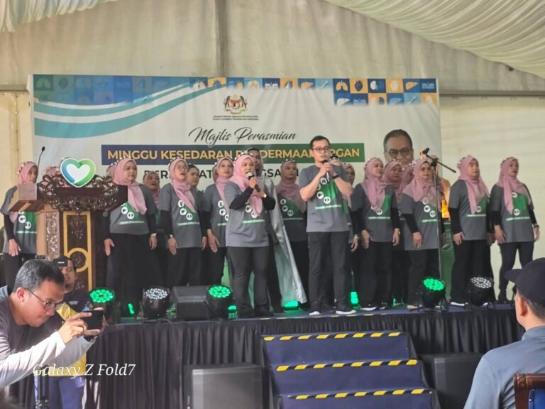 Photo 3 of 3: Organ Donation Awareness Week with Minister of Health Y.B Datuk Seri Dr Dzulkefly.