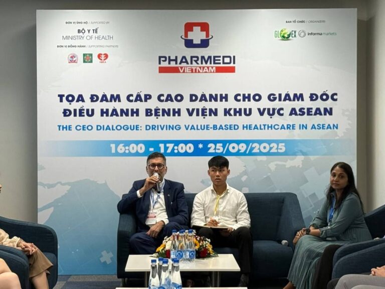 Photo 2 of 3: Afternoon session with CEOs of private hospitals in Vietnam focused on patient experience and…