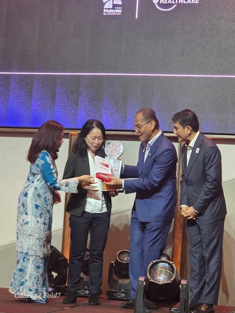 Photo 2 of 2: With Lim Kooi Ling, CEO of Island Hospital, at the MHTC Flagship Hospital ceremony, attended by YB Datuk…