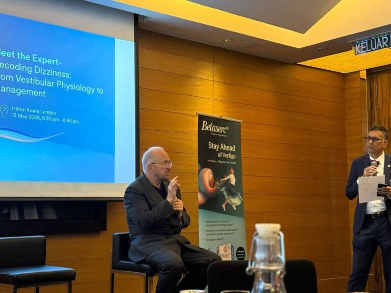 Photo 2 of 3: Evening with Prof. Dr.